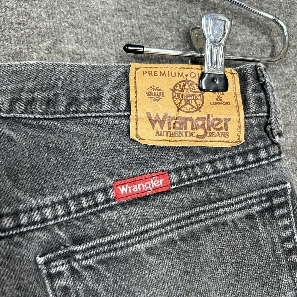 Vintage Wrangler Shorts Mens 32 (fits 30) Black Jean 60601 Made in USA 6